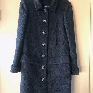 Authentic Chanel Ladies Black Tweed Coat Size 34 (P62079)